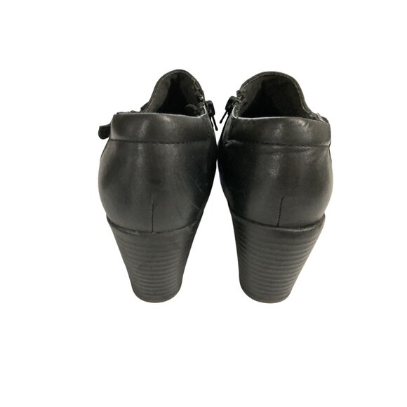 Clarks Women's  Size 7M Black Leather Side Zippers Ankle Booties shoes - Picture 4 of 8